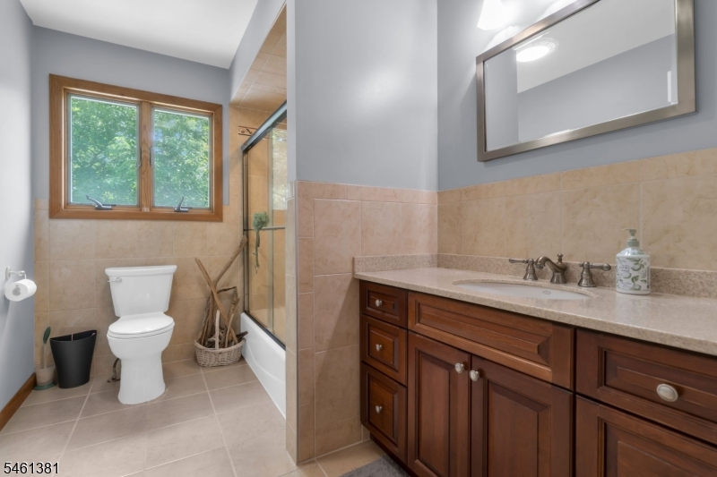 114 Lopez Road Cedar Grove NJ 07009