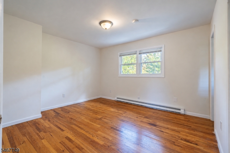 13 Adelphi Trail Hopatcong NJ 07843