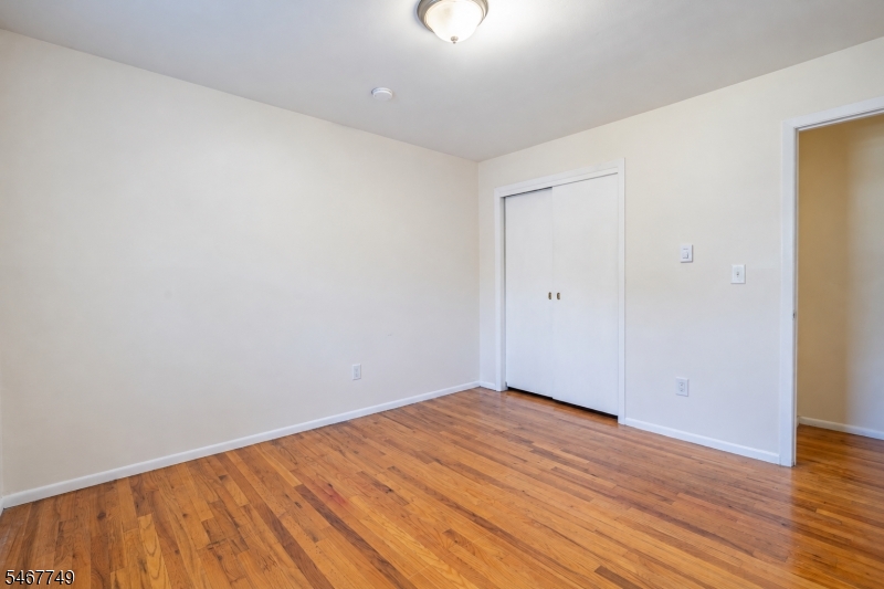 13 Adelphi Trail Hopatcong NJ 07843