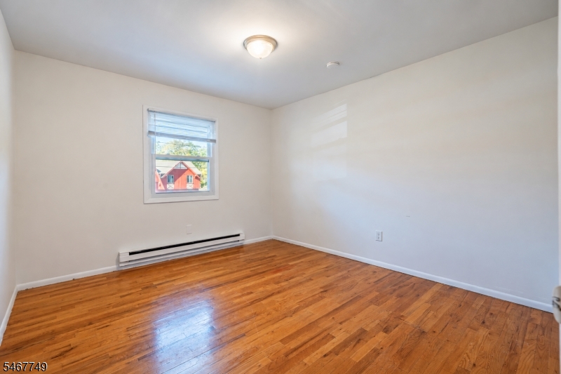 13 Adelphi Trail Hopatcong NJ 07843