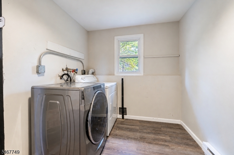 13 Adelphi Trail Hopatcong NJ 07843