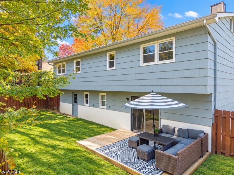 13 Adelphi Trail Hopatcong NJ 07843