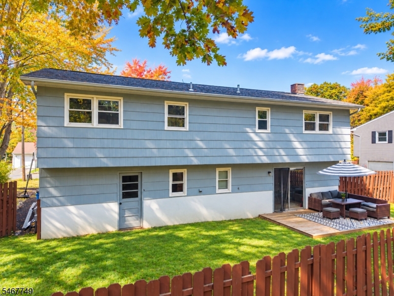 13 Adelphi Trail Hopatcong NJ 07843