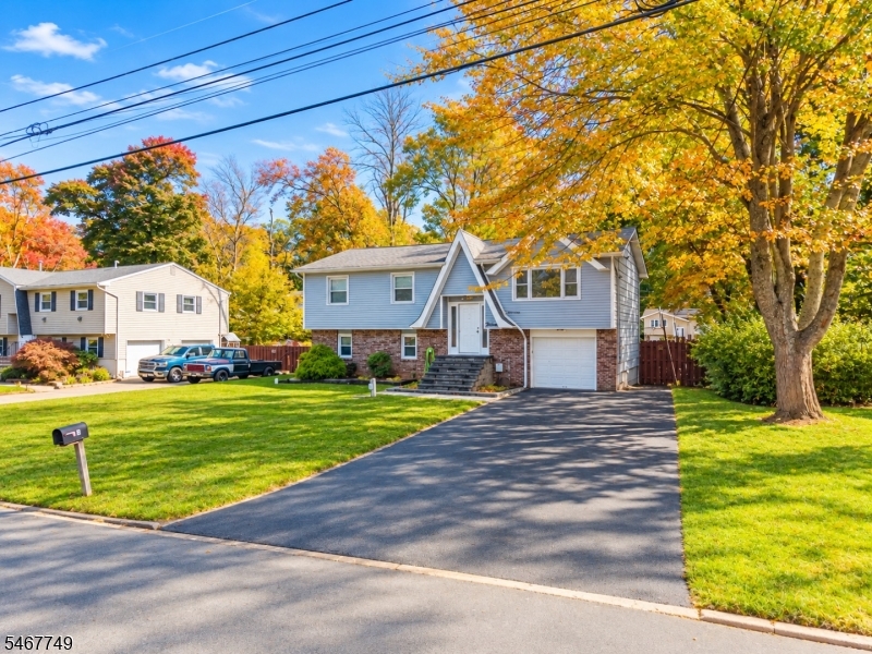 13 Adelphi Trail Hopatcong NJ 07843