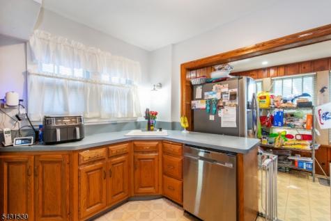 1265 Longfellow Avenue Teaneck NJ 07666