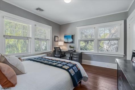 221 Christopher Street Montclair NJ 07042