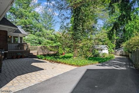 221 Christopher Street Montclair NJ 07042