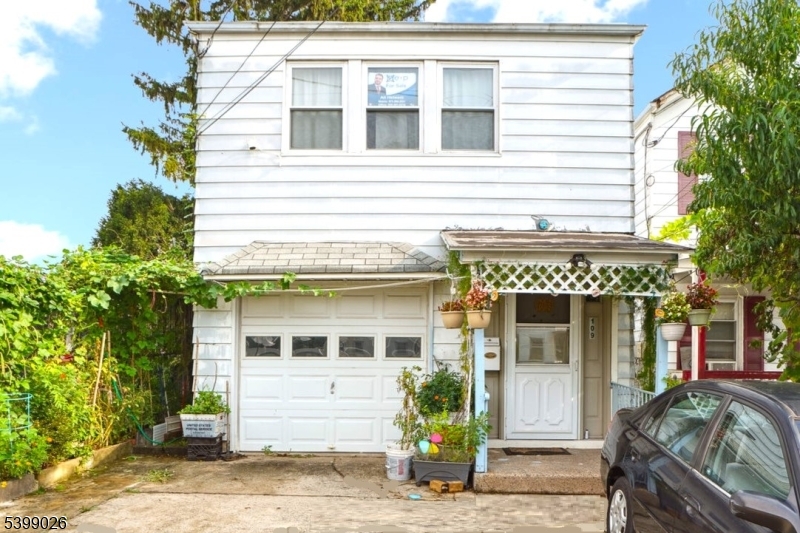 109 Dixon Avenue Paterson NJ 07501