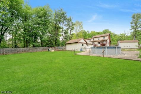 52 Passaic Avenue Livingston NJ 07039