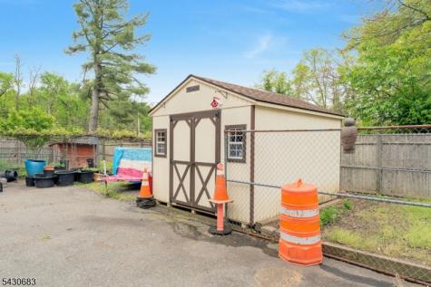 52 Passaic Avenue Livingston NJ 07039