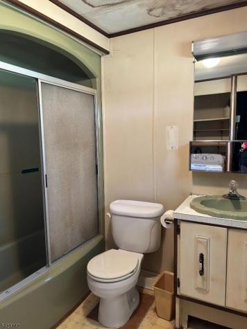 10 Watergate Drive High Bridge NJ 08829