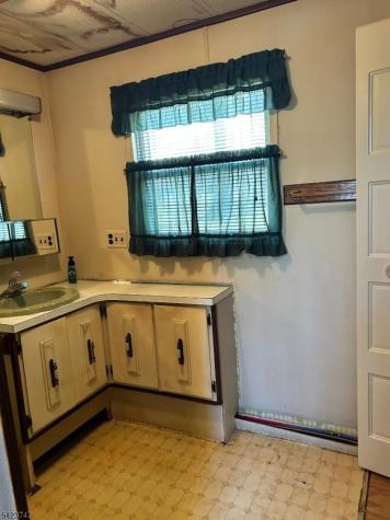 10 Watergate Drive High Bridge NJ 08829