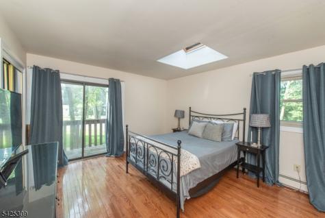 110 Unger Avenue Hopatcong NJ 07874