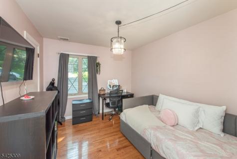 110 Unger Avenue Hopatcong NJ 07874