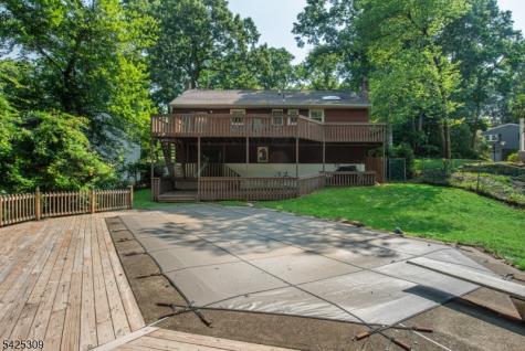 110 Unger Avenue Hopatcong NJ 07874