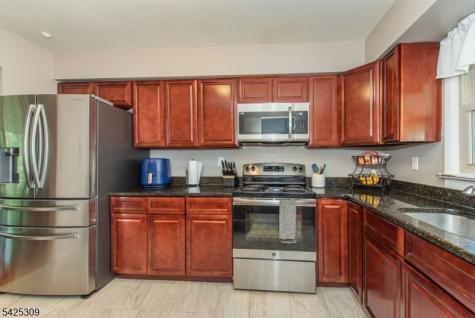 110 Unger Avenue Hopatcong NJ 07874