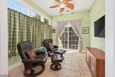 23 Schindler Court Franklin NJ 08873