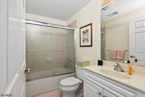 23 Schindler Court Franklin NJ 08873