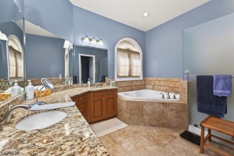 23 Schindler Court Franklin NJ 08873
