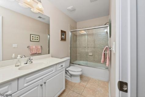 23 Schindler Court Franklin NJ 08873