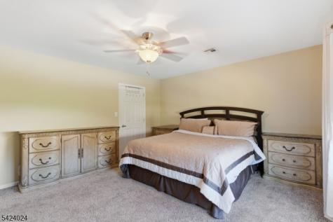 212 Fairfield Lane Hillsborough NJ 08844