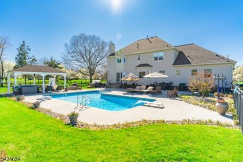 212 Fairfield Lane Hillsborough NJ 08844