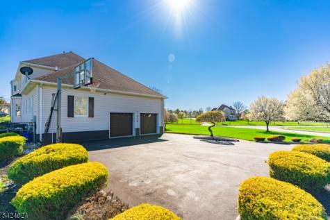 212 Fairfield Lane Hillsborough NJ 08844