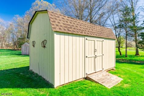 212 Fairfield Lane Hillsborough NJ 08844