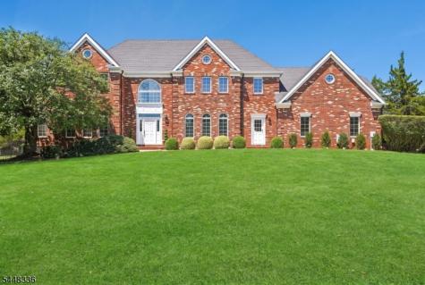 6 Proprietor Lane Readington NJ 08889