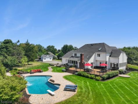 6 Proprietor Lane Readington NJ 08889