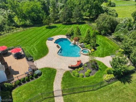 6 Proprietor Lane Readington NJ 08889