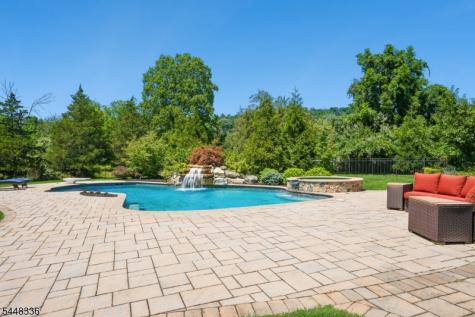 6 Proprietor Lane Readington NJ 08889