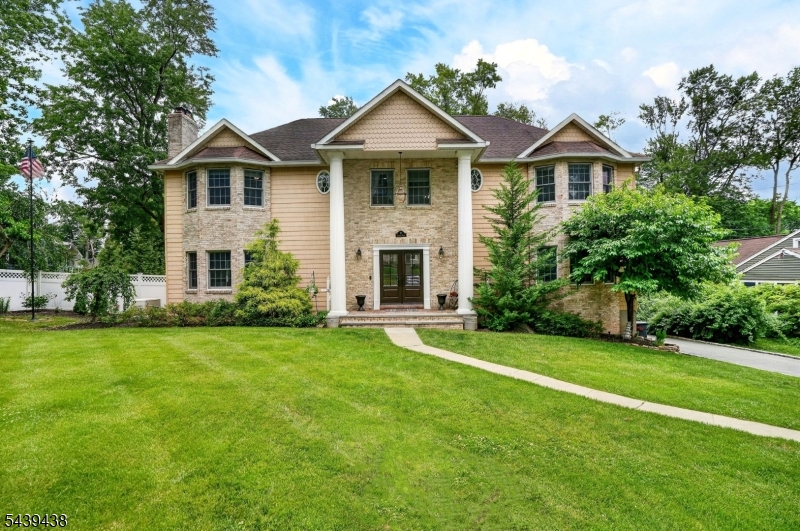 28 Fairview Drive East Hanover NJ 07936