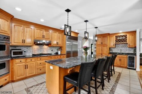 28 Fairview Drive East Hanover NJ 07936