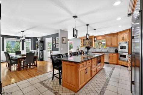 28 Fairview Drive East Hanover NJ 07936