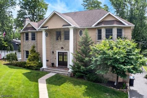 28 Fairview Drive East Hanover NJ 07936