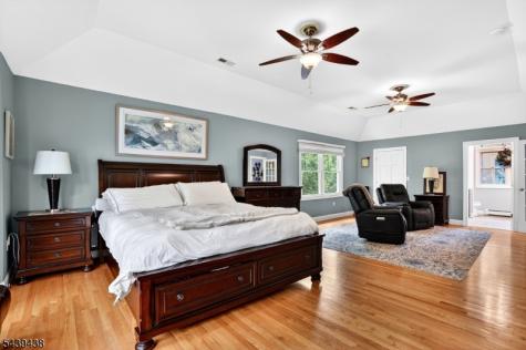 28 Fairview Drive East Hanover NJ 07936