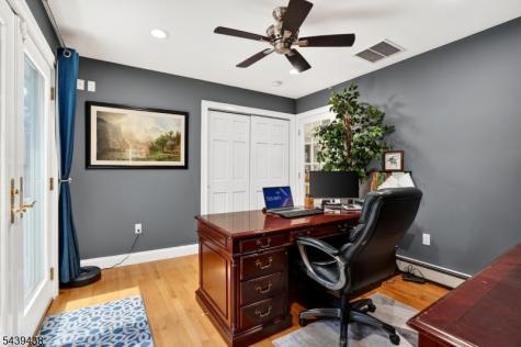 28 Fairview Drive East Hanover NJ 07936