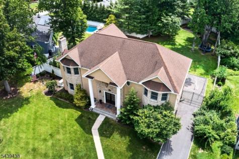 28 Fairview Drive East Hanover NJ 07936