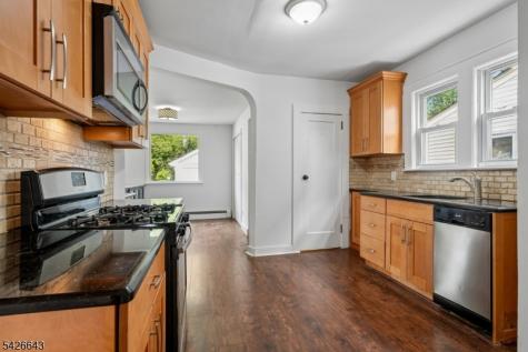 868 Townley Avenue Union NJ 07083