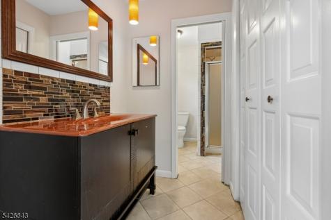 868 Townley Avenue Union NJ 07083