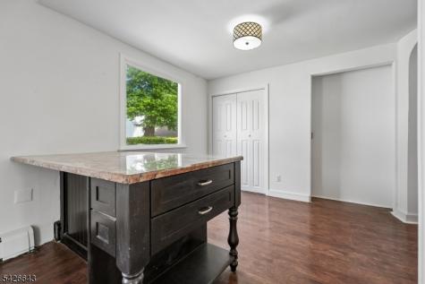 868 Townley Avenue Union NJ 07083