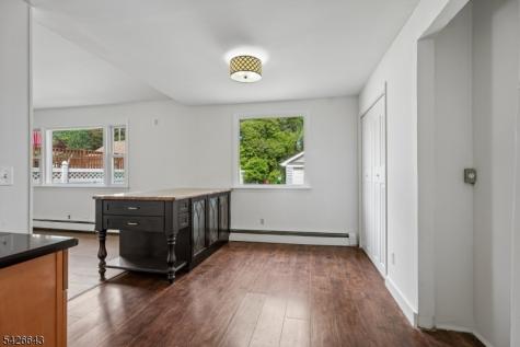 868 Townley Avenue Union NJ 07083