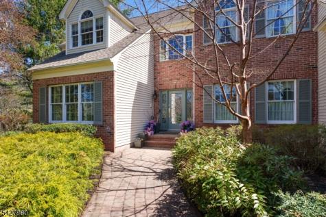 39 Red Oak Way Montgomery NJ 08502