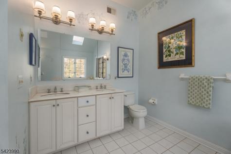 39 Red Oak Way Montgomery NJ 08502