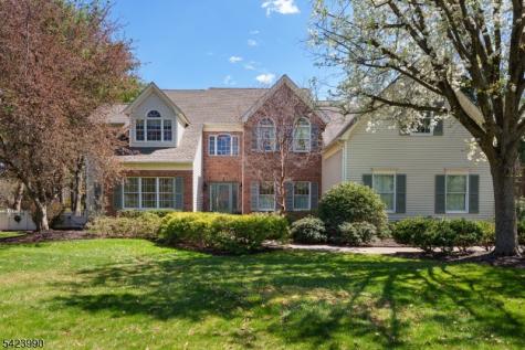 39 Red Oak Way Montgomery NJ 08502