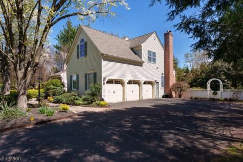 39 Red Oak Way Montgomery NJ 08502