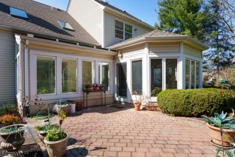 39 Red Oak Way Montgomery NJ 08502