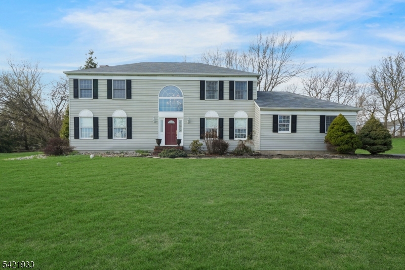 2 Lauren Drive Franklin NJ 08886