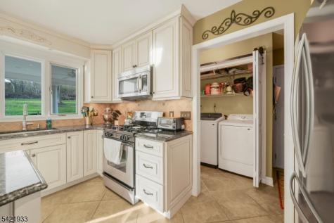 2 Lauren Drive Franklin NJ 08886